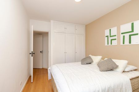 Apartamento para alugar com 180m², 3 quartos e 2 vagas Apartamento para alugar com 180m², 3 quartos e 2 vagasQuarto 1