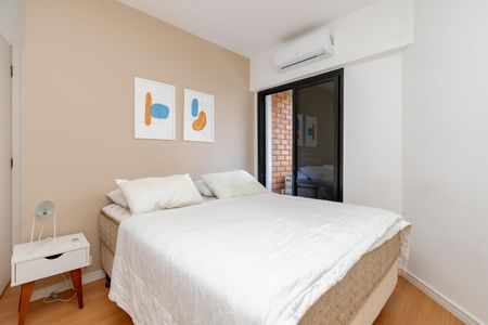 Apartamento para alugar com 180m², 3 quartos e 2 vagas Apartamento para alugar com 180m², 3 quartos e 2 vagasSuíte