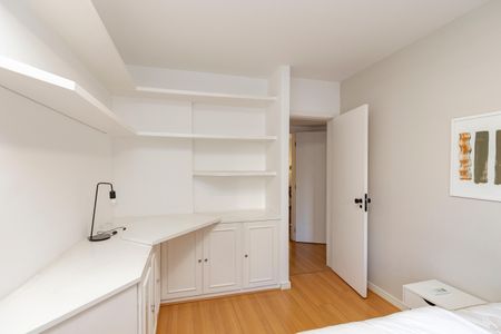 Apartamento para alugar com 180m², 3 quartos e 2 vagas Apartamento para alugar com 180m², 3 quartos e 2 vagasQuarto 2