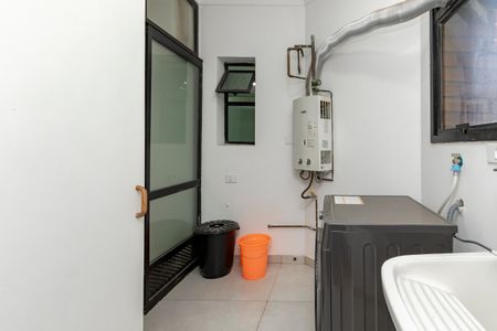 Apartamento para alugar com 180m², 3 quartos e 2 vagas Apartamento para alugar com 180m², 3 quartos e 2 vagasÁrea de Serviço
