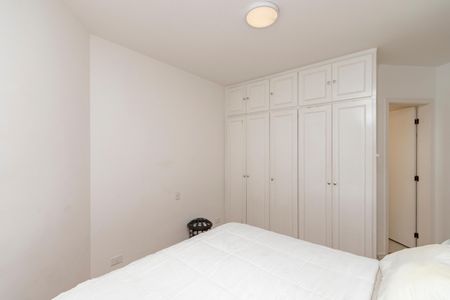 Apartamento para alugar com 180m², 3 quartos e 2 vagas Apartamento para alugar com 180m², 3 quartos e 2 vagasSuíte