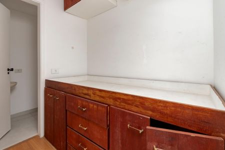 Apartamento para alugar com 180m², 3 quartos e 2 vagas Apartamento para alugar com 180m², 3 quartos e 2 vagasQuarto de Serviço