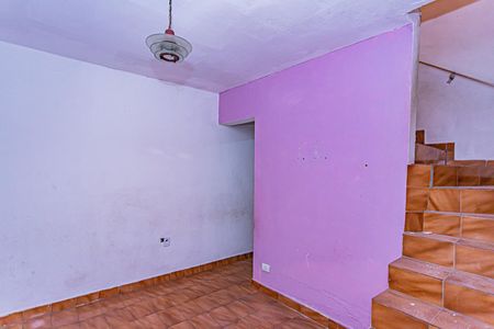 Casa à venda com 140m², 2 quartos e 1 vagaEdícula