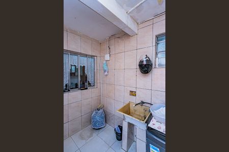 Casa à venda com 140m², 2 quartos e 1 vagaÁrea de Serviço