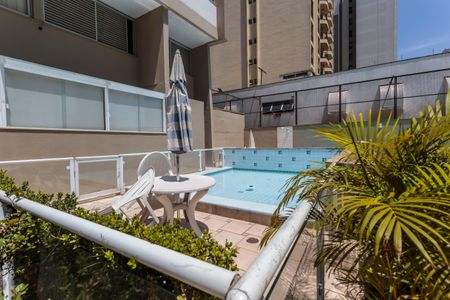 Apartamento à venda com 156m², 4 quartos e 1 vagaÁrea comum - Piscina