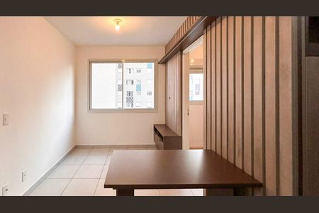 Sala de apartamento para alugar com 2 quartos, 34m² em Santo Amaro, São Paulo