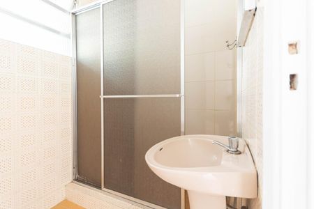 Apartamento à venda com 70m², 2 quartos e sem vagaBanheiro