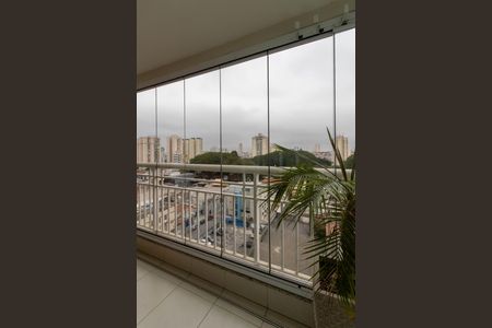 Apartamento à venda com 94m², 2 quartos e 2 vagasVaranda da Suíte 1