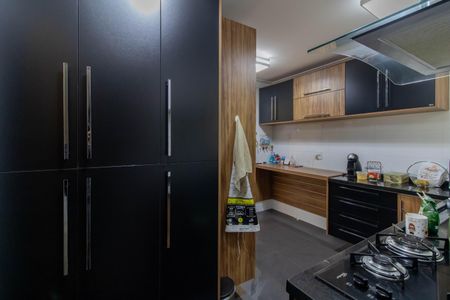 Apartamento à venda com 94m², 2 quartos e 2 vagasCozinha