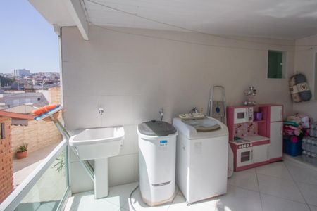 Casa à venda com 300m², 3 quartos e 5 vagas Casa à venda com 300m², 3 quartos e 5 vagasÁrea de Serviço