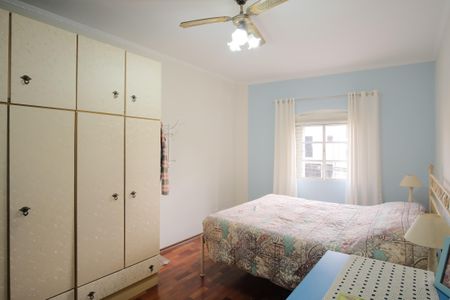 Casa à venda com 300m², 3 quartos e 2 vagasSuíte