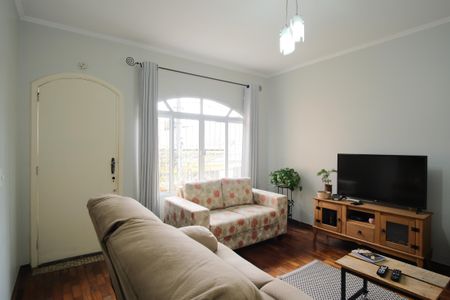 Sala  de casa à venda com 3 quartos, 300m² em Vila Carrão, São Paulo