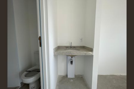 Banheiro de kitnet/studio à venda com 1 quarto, 29m² em Butantã, São Paulo