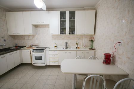 Apartamento para alugar com 82m², 2 quartos e 1 vagaCozinha