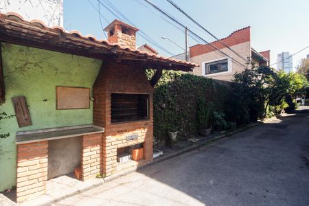 Casa de condomínio à venda com 80m², 2 quartos e 1 vagaCondomínio - Churrasqueira