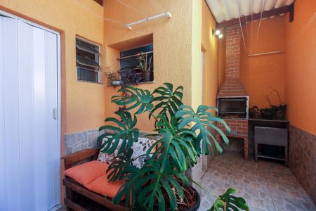 Casa de condomínio à venda com 80m², 2 quartos e 1 vagaQuintal e Churrasqueira