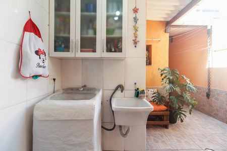 Casa de condomínio à venda com 80m², 2 quartos e 1 vagaÁrea de Serviço