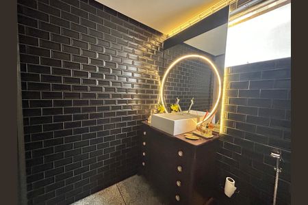 Apartamento à venda com 70m², 2 quartos e sem vaga Apartamento à venda com 70m², 2 quartos e sem vagaBanheiro