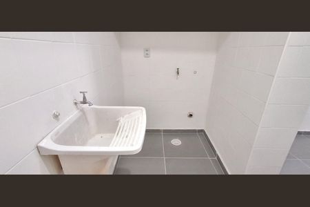 Apartamento à venda com 65m², 2 quartos e 1 vagaÁrea de Serviço 