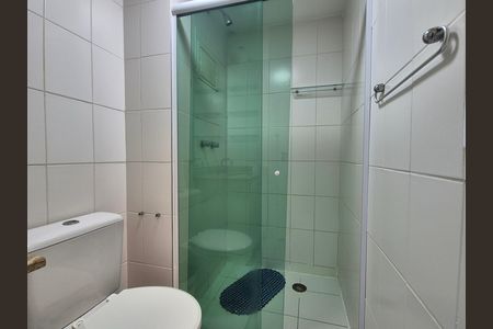 Apartamento para alugar com 70m², 2 quartos e 1 vaga Apartamento para alugar com 70m², 2 quartos e 1 vagaBanheiro da Suíte