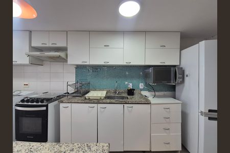 Cozinha de apartamento para alugar com 2 quartos, 70m² em Recreio dos Bandeirantes, Rio de Janeiro