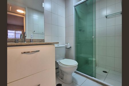 Apartamento para alugar com 70m², 2 quartos e 1 vaga Apartamento para alugar com 70m², 2 quartos e 1 vagaBanheiro