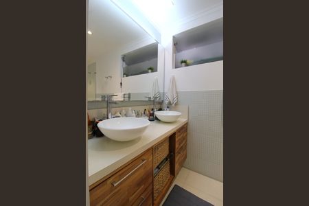 Apartamento à venda com 165m², 3 quartos e 3 vagasBanheiro da Suíte 3