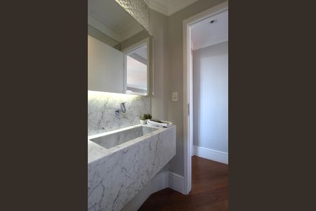 Apartamento à venda com 165m², 3 quartos e 3 vagasLavabo