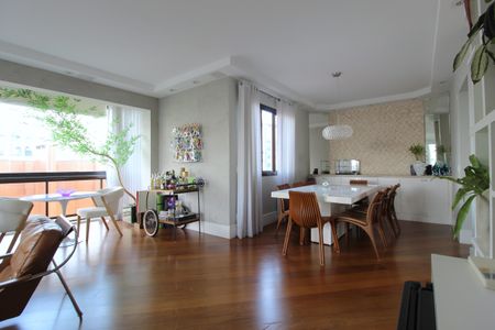 Apartamento à venda com 165m², 3 quartos e 3 vagasSala