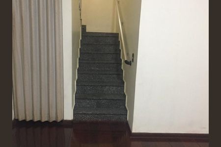 Sala de casa para alugar com 4 quartos, 234m² em Planalto Paulista, São Paulo