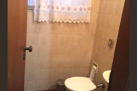 Banheiro 2 de casa para alugar com 4 quartos, 234m² em Planalto Paulista, São Paulo