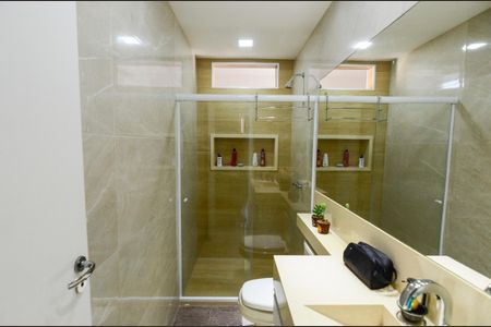 Apartamento à venda com 118m², 3 quartos e 1 vagaBanheiro Social 2