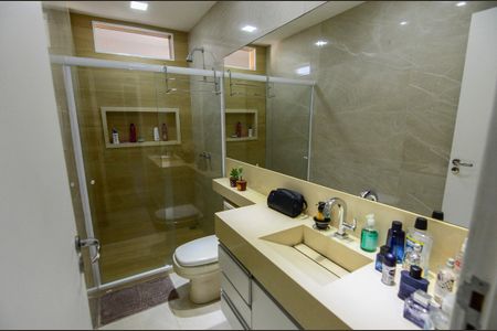 Apartamento à venda com 118m², 3 quartos e 1 vagaBanheiro Social 2