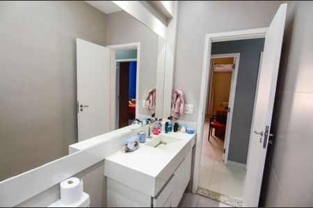 Apartamento à venda com 118m², 3 quartos e 1 vagaBanheiro Social 1