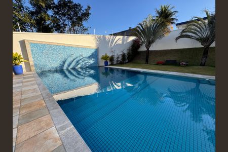 Casa à venda com 2000m², 4 quartos e 10 vagasPiscina