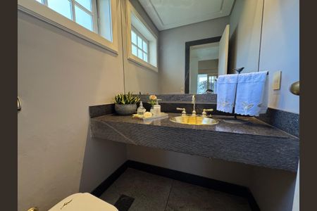 Casa à venda com 2000m², 4 quartos e 10 vagasBanheiro 5