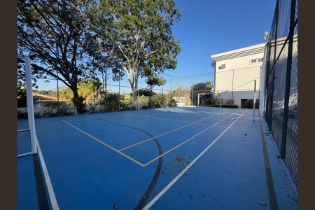 Casa à venda com 2000m², 4 quartos e 10 vagasQuadra Esportiva