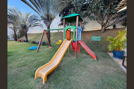 Casa à venda com 2000m², 4 quartos e 10 vagasPlayground