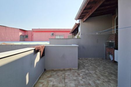 Casa à venda com 141m², 3 quartos e 2 vagasÁrea - Churrasqueira