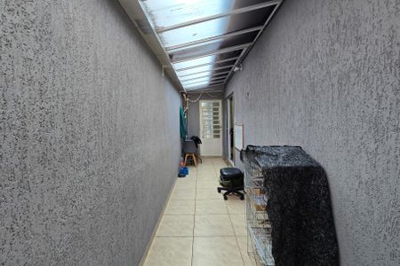 Casa à venda com 141m², 3 quartos e 2 vagasQuintal