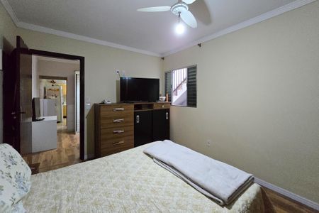 Casa à venda com 141m², 3 quartos e 2 vagasSuíte