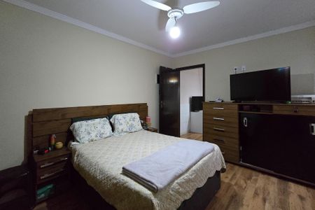 Casa à venda com 141m², 3 quartos e 2 vagasSuíte