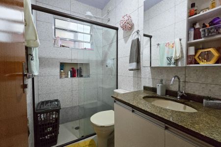 Casa à venda com 141m², 3 quartos e 2 vagasBanheiro Social