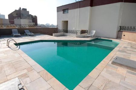 Apartamento à venda com 64m², 2 quartos e 1 vaga Apartamento à venda com 64m², 2 quartos e 1 vagaÁrea comum - Piscina