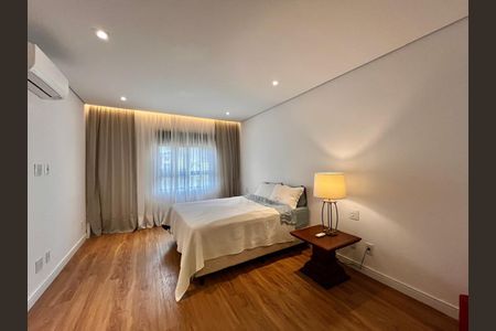 Casa de condomínio para alugar com 200m², 3 quartos e 4 vagasSuíte 3