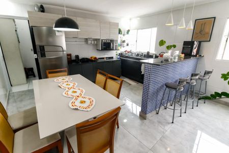 Casa para alugar com 96m², 4 quartos e 1 vaga Casa para alugar com 96m², 4 quartos e 1 vagaCozinha