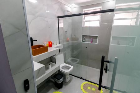 Casa para alugar com 96m², 4 quartos e 1 vaga Casa para alugar com 96m², 4 quartos e 1 vagaBanheiro da Suíte