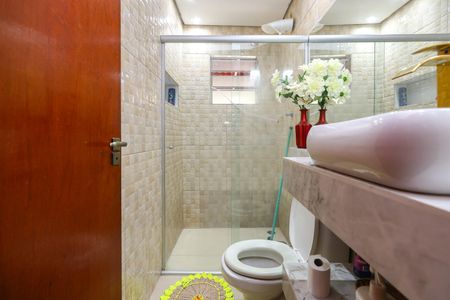 Casa para alugar com 96m², 3 quartos e 1 vaga Casa para alugar com 96m², 3 quartos e 1 vagaBanheiro social