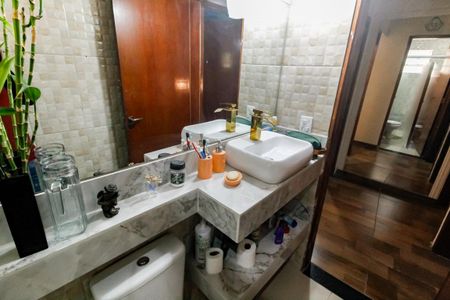 Casa para alugar com 96m², 4 quartos e 1 vaga Casa para alugar com 96m², 4 quartos e 1 vagaBanheiro