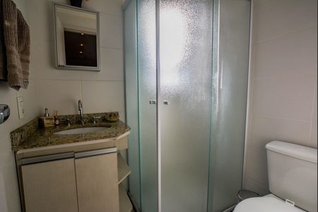 Apartamento à venda com 84m², 3 quartos e 2 vagasBanheiro Social